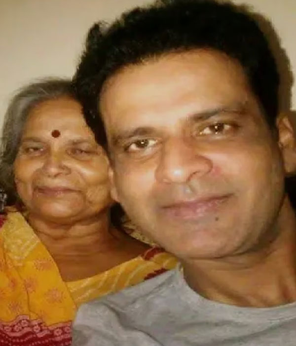 Manoj Bajpayee with his Mother (Geeta Bajpayee )