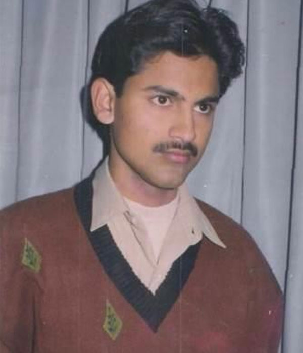 Manoj Muntashir Young Age Picturec