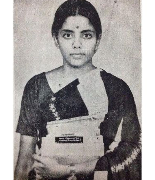 Nirmala Sitharaman Young Age Picture