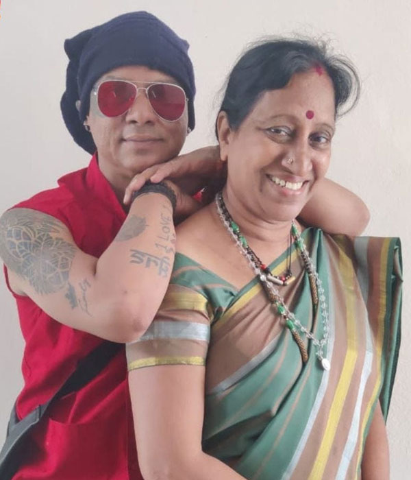 Rakesh Master with his Wife (Lakshmi)