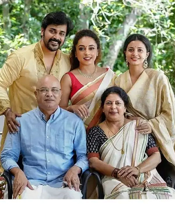 Pearle Maaney Family Picture