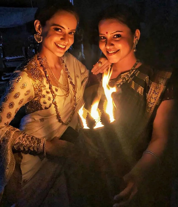Priya Gamre with her Sister (Naina Gamre)