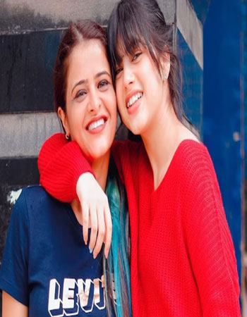 Riva Arora with his Mother