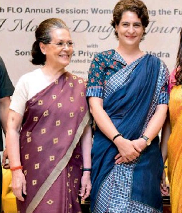 Sonia Gandhi with her Daughter (Priyanka Gandhi)