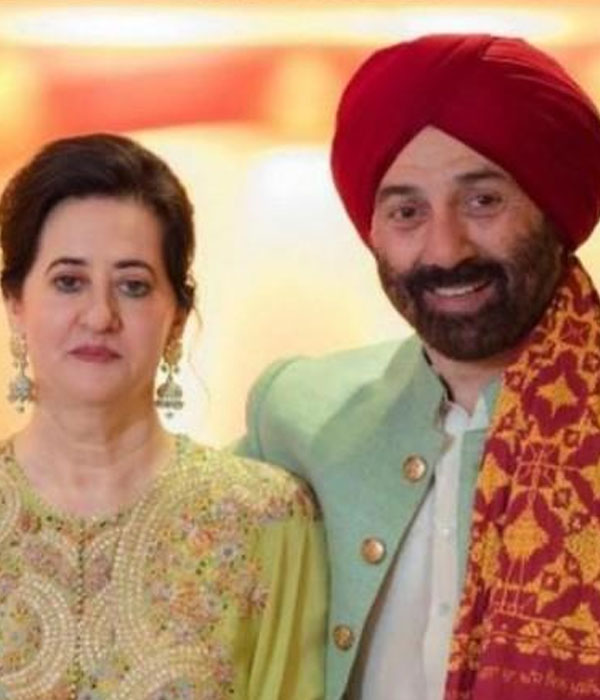 Sunny Deol with her Wife (Pooja Deol)