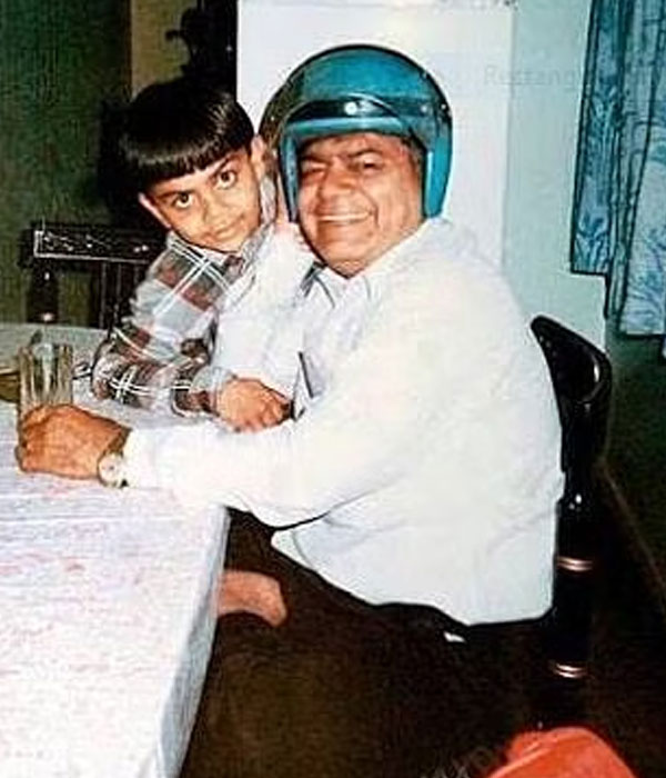 Virat Kohli Childhood Picture with his Father (Late Prem Kohli)