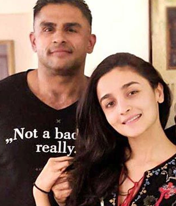 Alia Bhatt With her Brother Picture