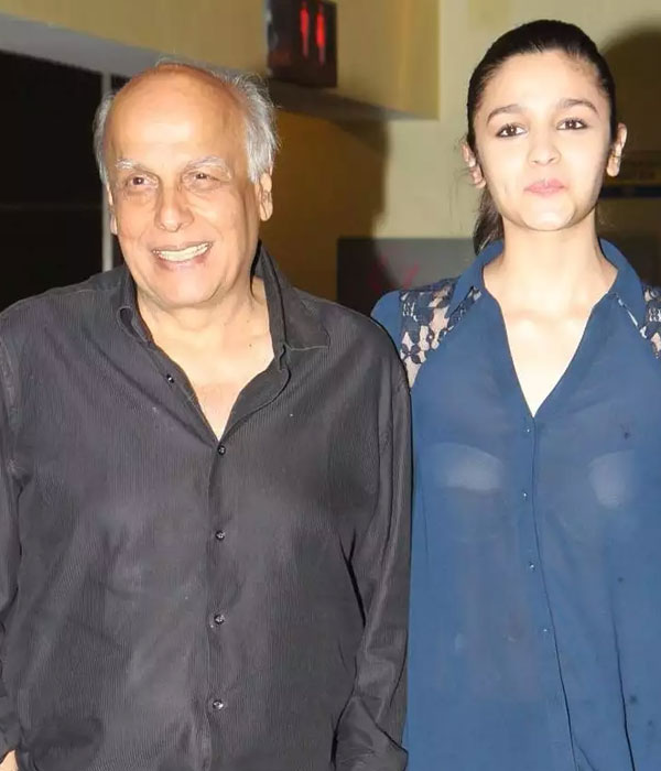 Alia Bhatt With her Father Picture