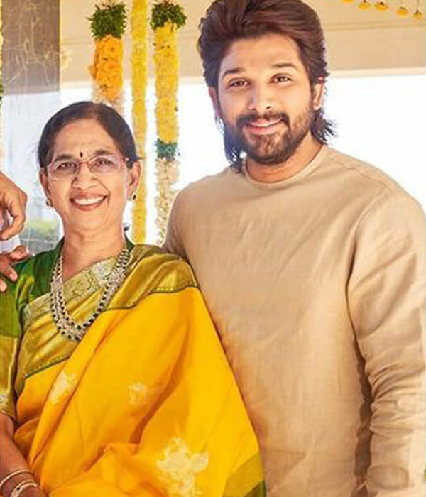 Allu Arjun with his Mother (Nirmala)