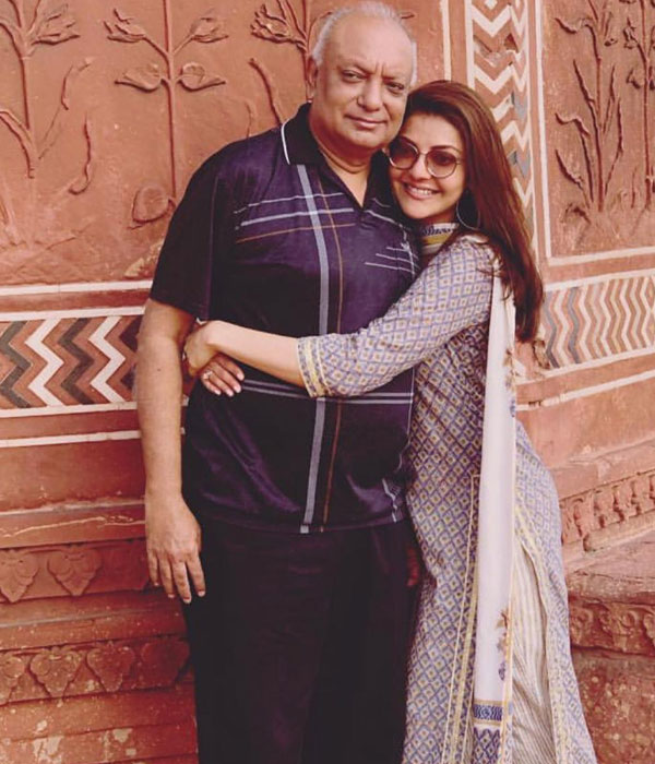 Kajal Aggarwal with her Father (Vinay Aggarwal)