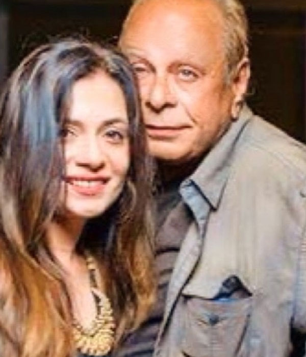 Samyukta Singh With her Father Picture
