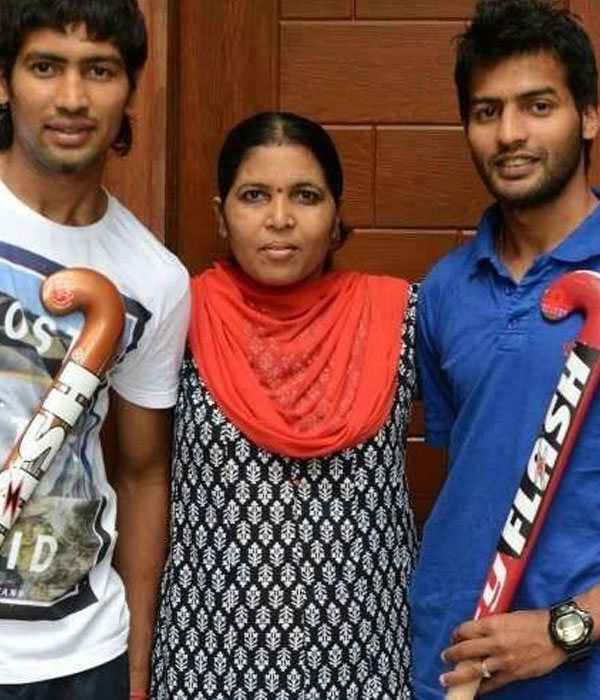Yuvraj Walmiki With is Mother Picture
