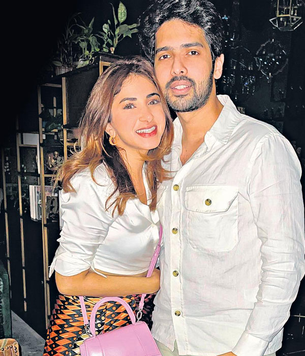 Armaan Malik with his Girlfriend (Aashna Shroff)