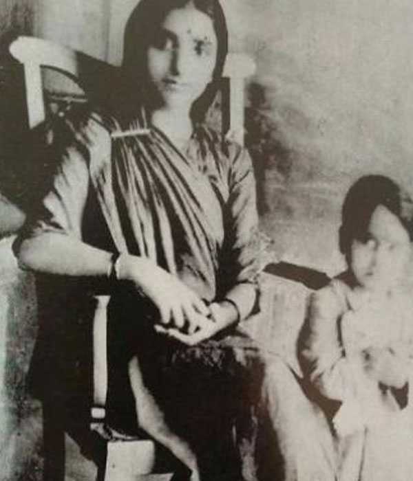 Bhagat Singh With his Wife Picture