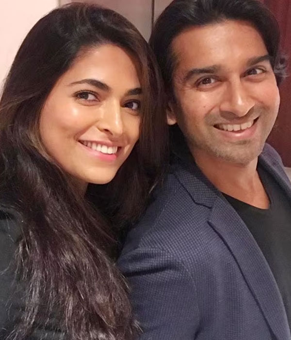 Parvathy Omanakuttan With her Husband Picture