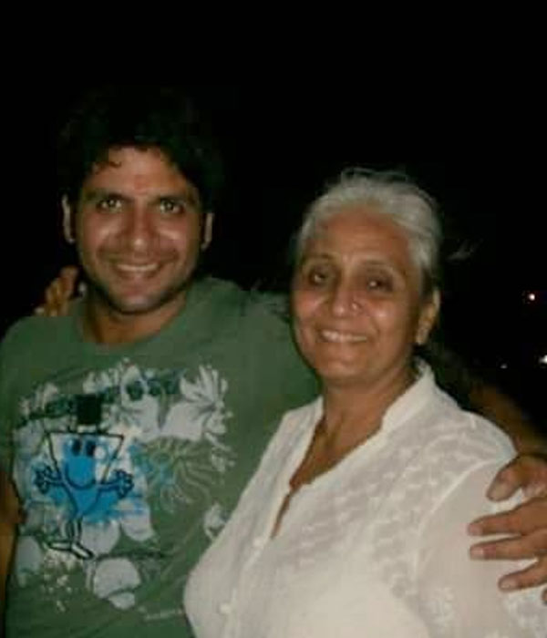 Puneet Vashist With is Mother Picture