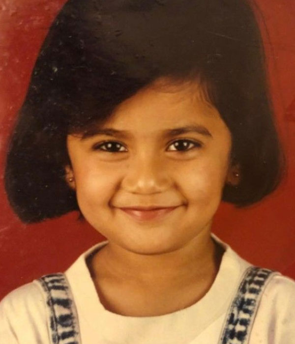 Roopal Tyagi Childhood Picture
