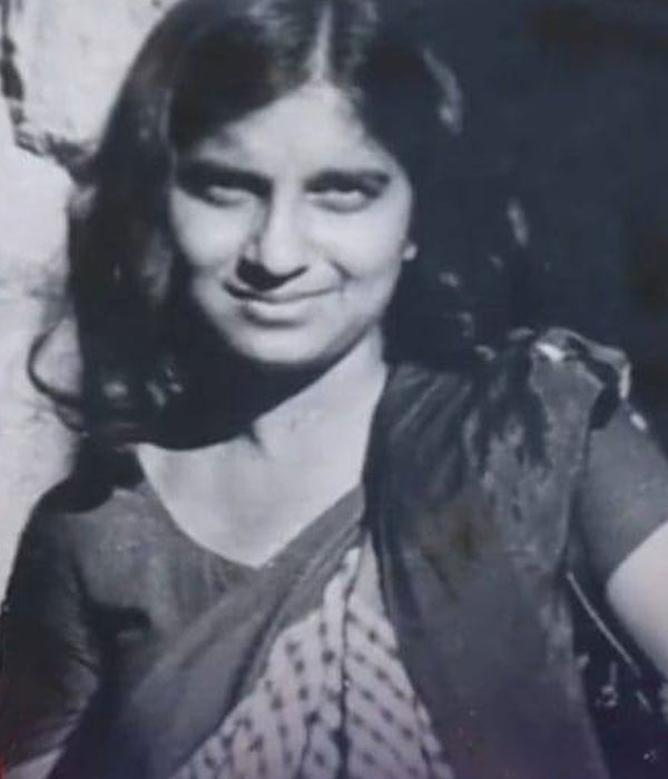 Sudha Murthy Young Age Picture