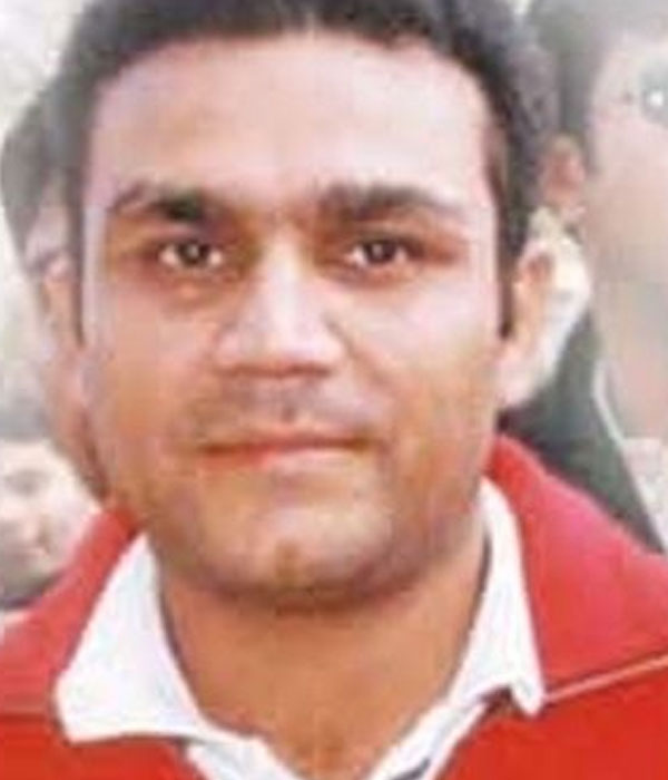 Virender Sehwag With is brother Picture