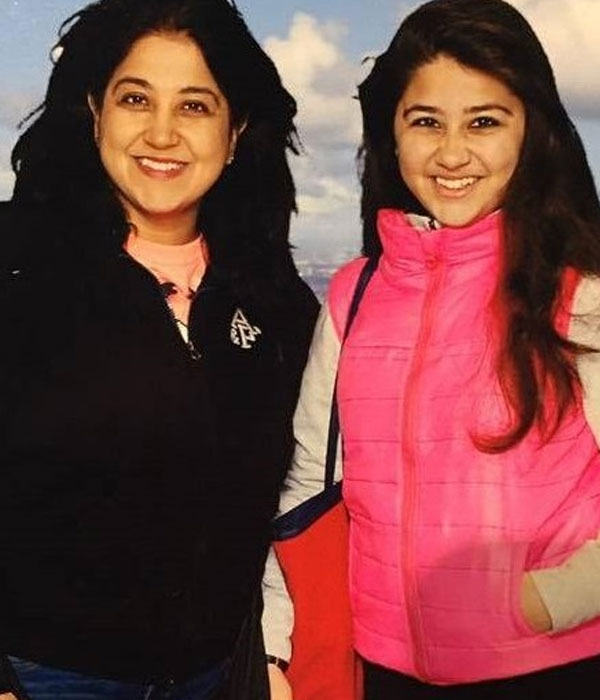 Aditi Bhatia With her Mother Picture