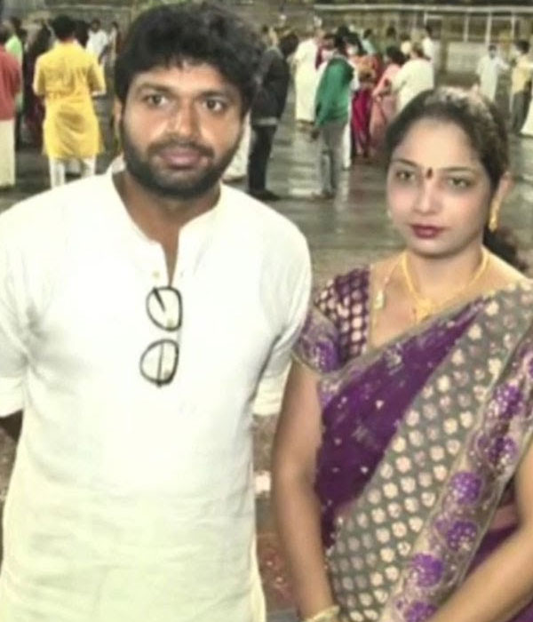 Anil Ravipudi With his Wife Picture