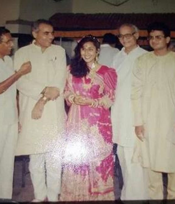 Pawan Khera With his Family Picture