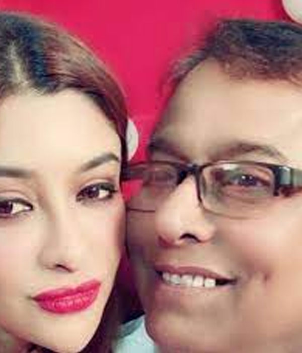 Payal Ghosh With her Father Picture