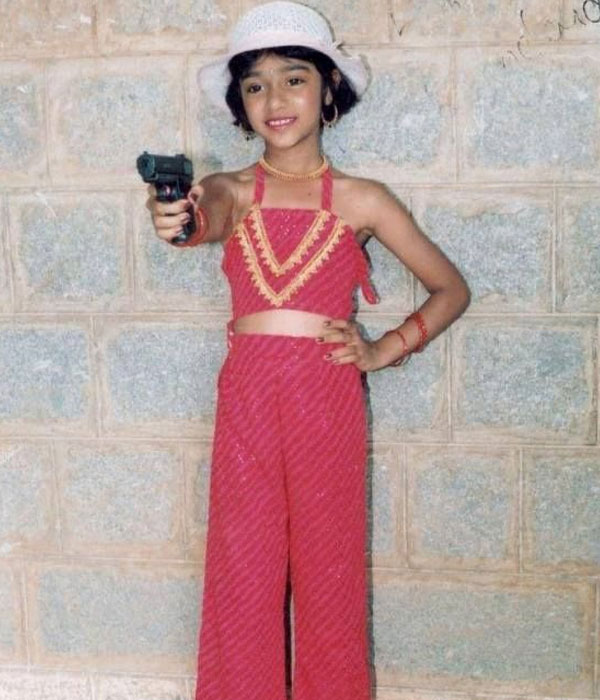 Sangeetha Sringeri Childhood Picture