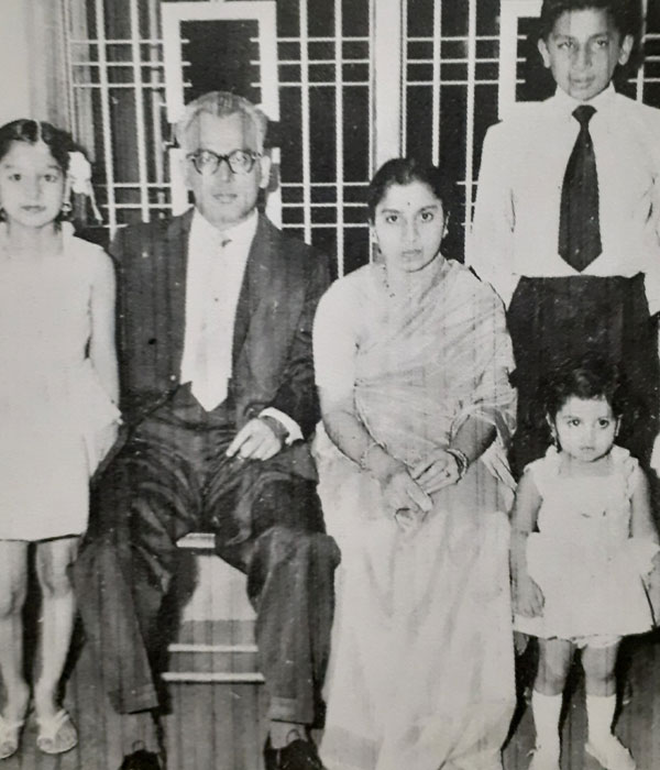 Sunil Gavaskar Family Picture