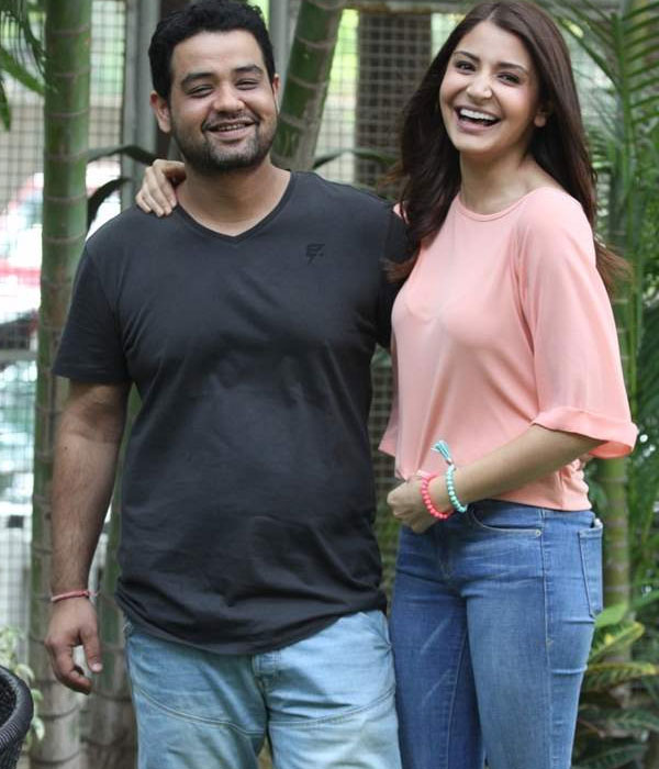 Anushka Sharma With her Brother Picture