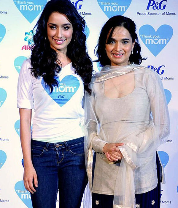 Shraddha Kapoor With her Mother Picture