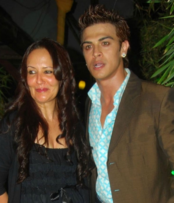Ayesha Shroff With her Boyfriend Picture