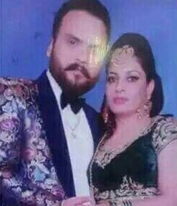 Kulbir Jhinjer With his GirlFriend Picture