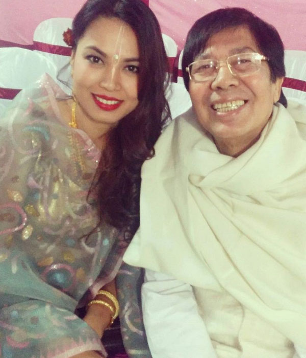 Linthoingambi Laishram With her Father Picture