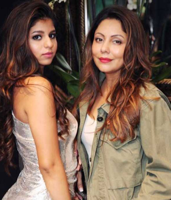 Suhana Khan With her Mother Picture